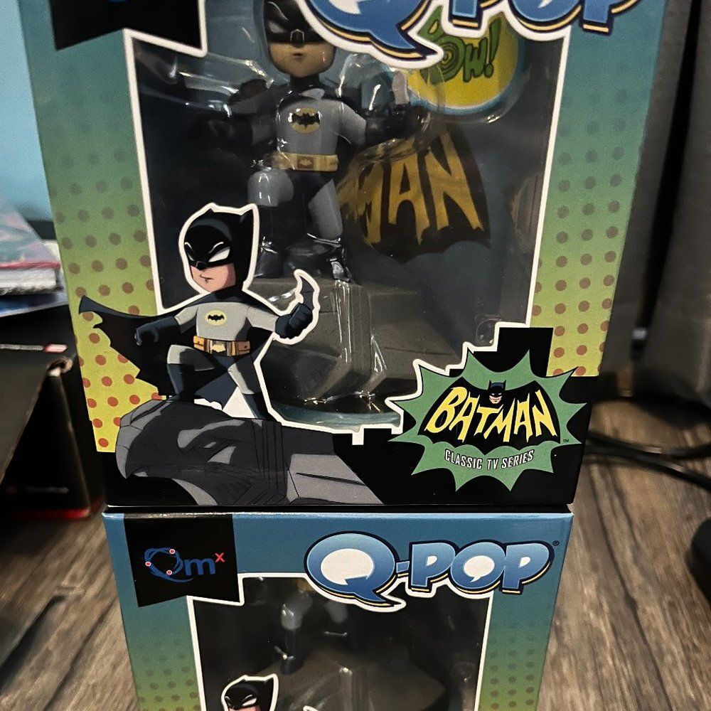 Loot Crate Exclusive DC Q-Pop Batman '66 Classic TV Series Vinyl Figure Qmx 2015